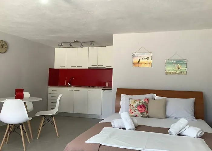 Sunny Studio Iraklitsa
